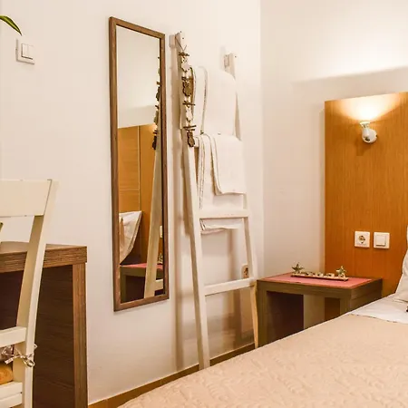 Bonsai 3* Skiathos Town