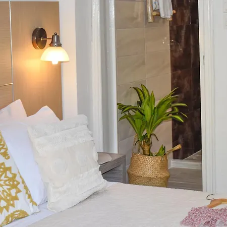 Bonsai Aparthotel 3*