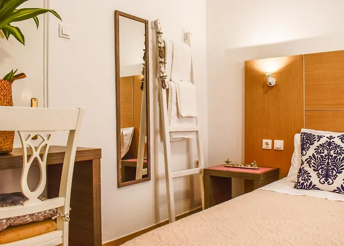 Bonsai 3* Skiathos Town